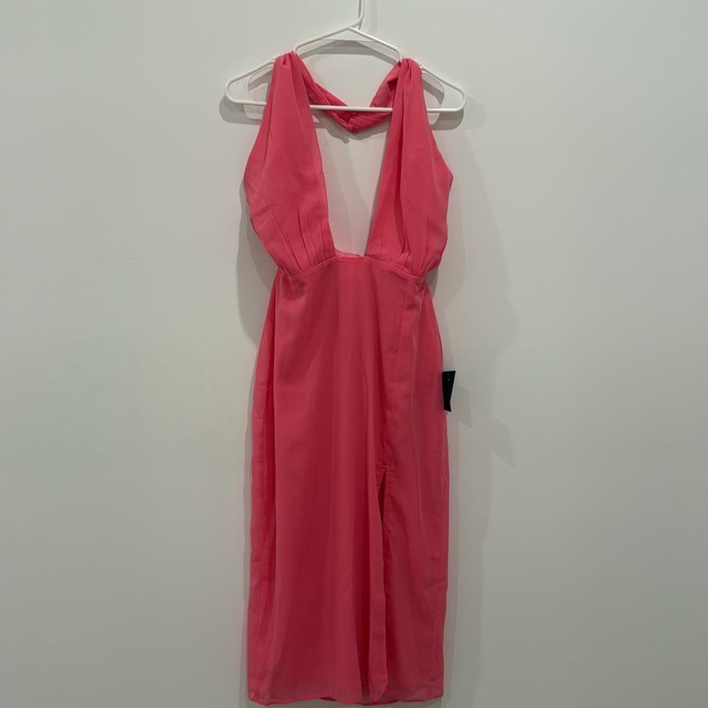Lulu’s NWT Pink Halter Dress - Picture 4 of 10